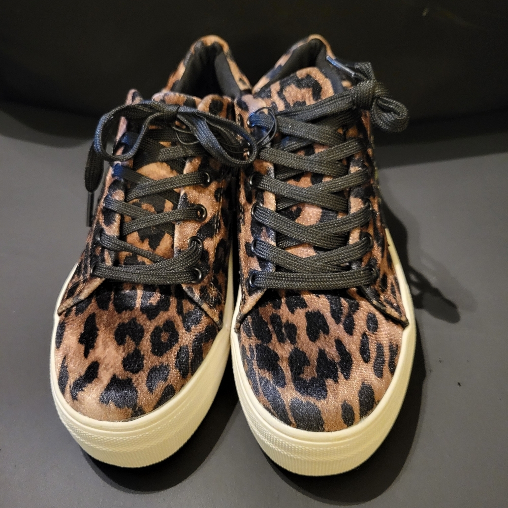 SALE! NWOT MADDEN GIRL FASHION SNEAKERS SZ 7 - Picture 8 of 9